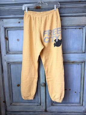 Free City Logo Sweatpants in  Warm Sand XS NWOT